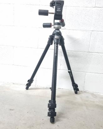 Manfrotto Treppiedi 055 Pro + Testa 029