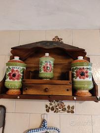 MENSOLA CON BARATTOLI