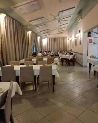 Attività / Licenza di 250 m² con 2 locali a Crema