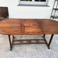 Tavolo da esterno in legno