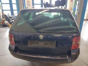 Portellone nudo VOLKSWAGEN PASSAT del 2003
