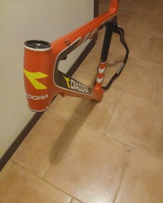 telaio in carbonio TG 58