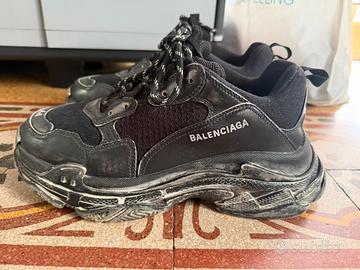 Balenciaga triple s