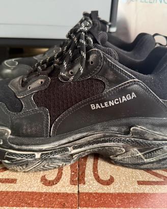 Balenciaga triple s