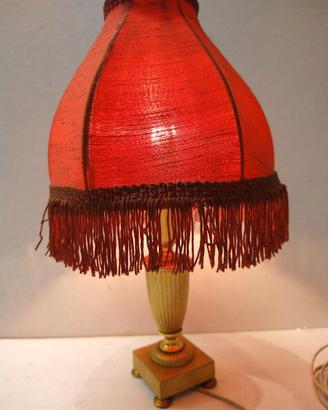 Lampada da tavolo vintage ottone e paralume rosso