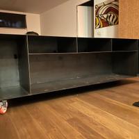 mobile in ferro porta tv