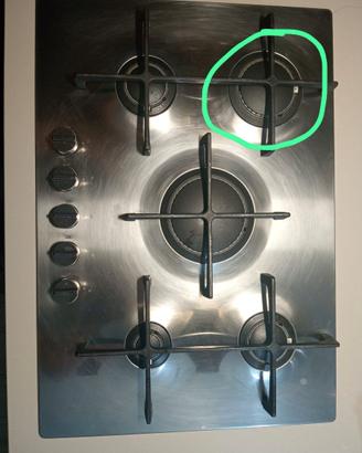 Piano cottura Whirlpool a gas a 5 fuochi