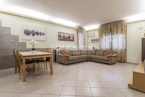 GORLA MINORE - TRILOCALE CON DOPPI SERVIZI E BOX