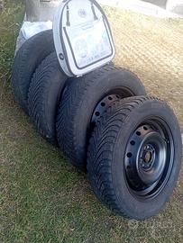 Pneumatici da neve 175/65 r 15 cerchi e gomme