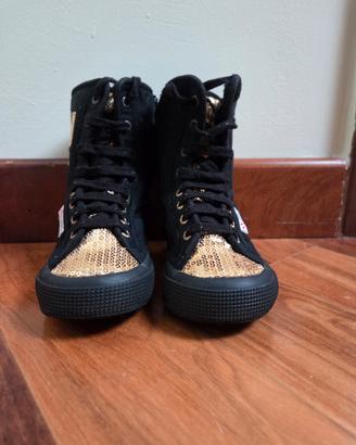 stivali superga