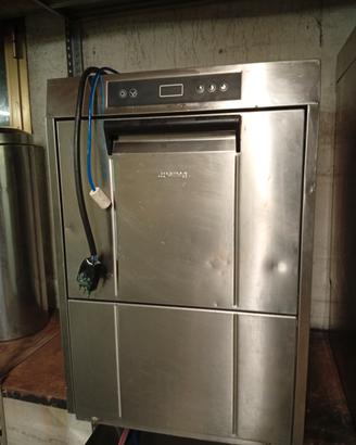 Lavabicchieri Smeg cesto 40 pompa di scarico