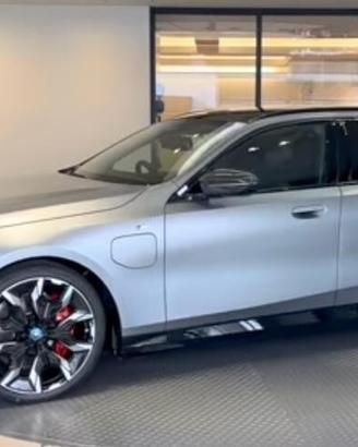 Bmw I5 M60 Touring XDrive (disponibili più colori)