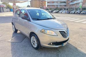 Lancia Ypsilon 900 neopatentati pronto uso garanzi