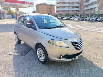 Lancia Ypsilon 900 neopatentati pronto uso garanzi