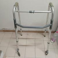 Deambulatore  pieghevole 