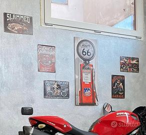 Targhe Vintage e portachiavi Marshall