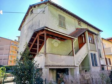 6 LOCALI A BUSALLA