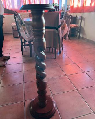 Colonna in legno