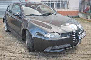 Alfa 147 GTA manuale