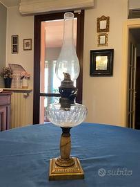 Lume a petrolio fine '800