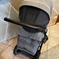 Trio inglesina aptica