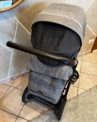 Trio inglesina aptica