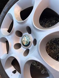Cerchi in lega da 16” alfa Romeo 159