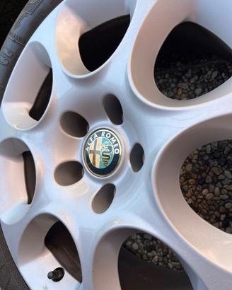 Cerchi in lega da 16” alfa Romeo 159