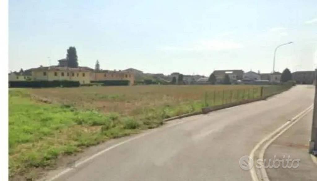Immobile in asta di 8250 m² a Piacenza d'Adige - Vista 2