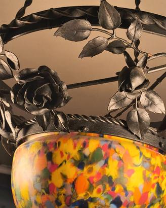 Lampadario vintage ferro battuto e vetro colorato