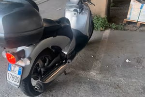 Scooter scarabeo 250 anno 2005