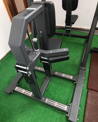 Lat row +chest Press Titanium strategie.