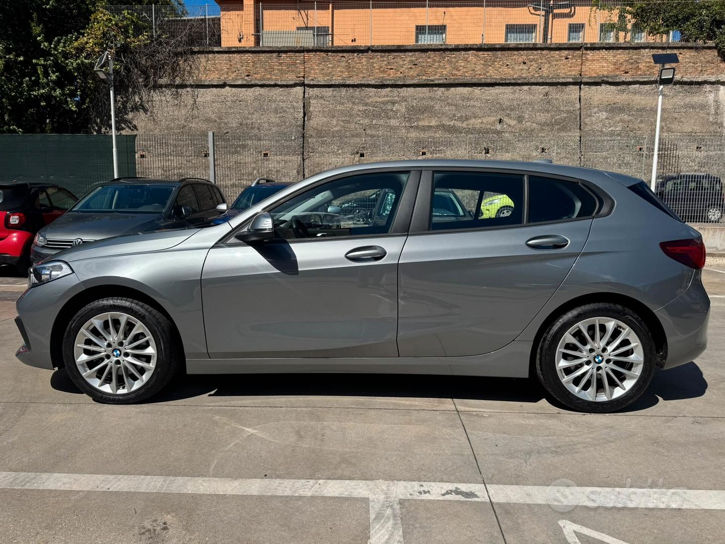 BMW 116I 2022 photo 4