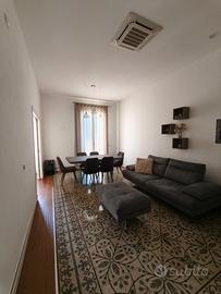 Appartamento arredato con terrazzo vista golfo