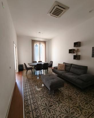 Appartamento arredato con terrazzo vista golfo
