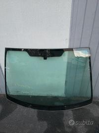 parabrezza Ford Fiesta anno 2004