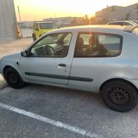 Clio 2