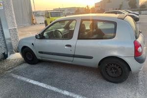 Clio 2