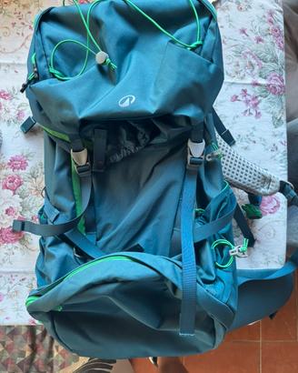 Zaino trekking Quechua MH900 40+10 L