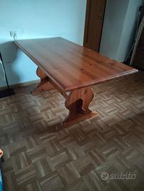 tavolo massiccio