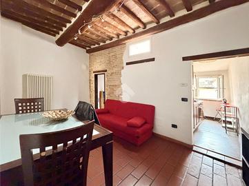 MONOLOCALE A PERUGIA