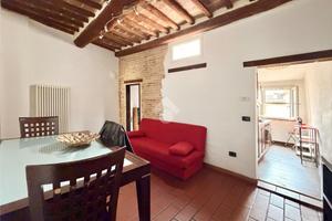 MONOLOCALE A PERUGIA