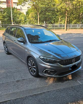 Fiat Tipo SW 1.3 MultiJet 95CV Lounge (2016)