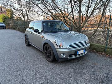 Mini one cooper R56