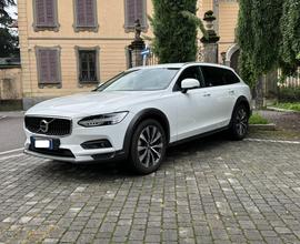 VOLVO V90 Cross Country B4 (d) AWD Geatronic Bus