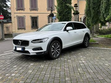 VOLVO V90 Cross Country B4 (d) AWD Geatronic Bus