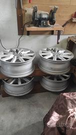 cerchi in lega audi Q3 ecc ...
