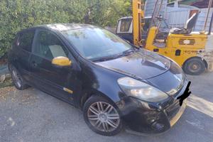 auto per pezzi di ricambio