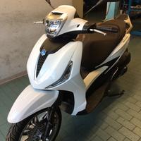 Beverly 300 bianco km zero