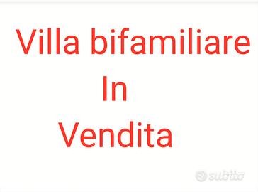 Villa bifamiliare